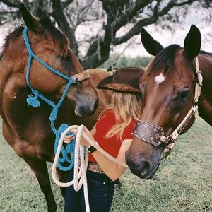 Meet your Posher, Reese